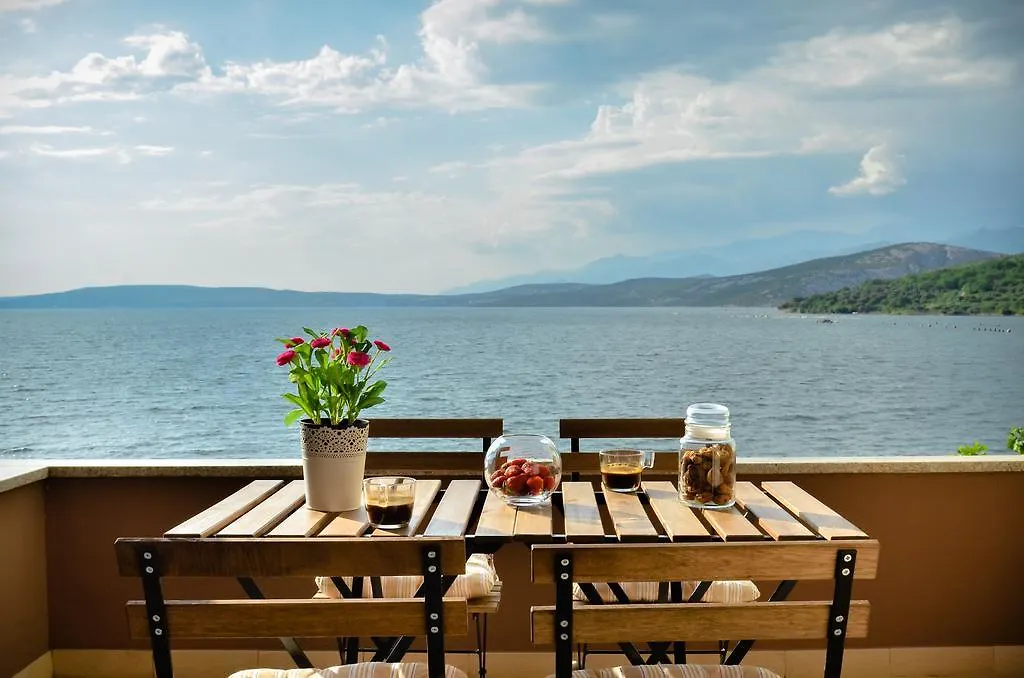 Apartmani Peric Meka Draga 奥布罗瓦茨