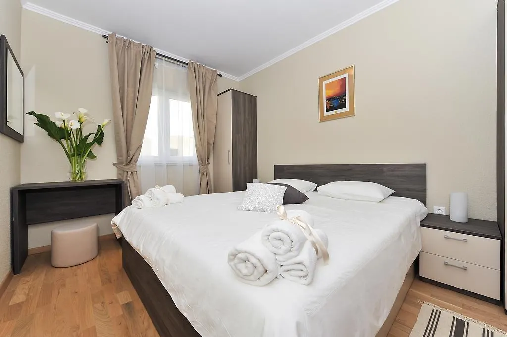 Apartmani Peric Meka Draga 奥布罗瓦茨 公寓