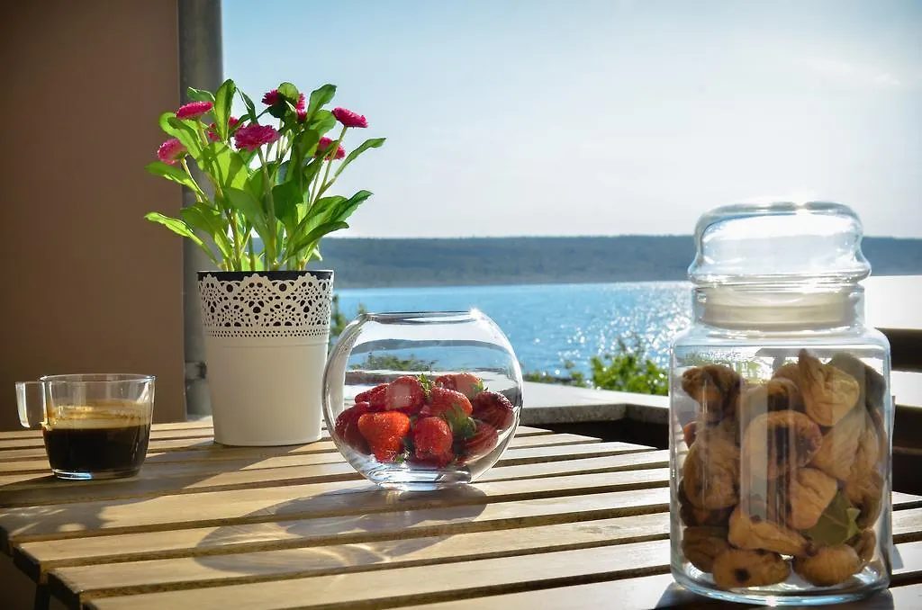 Apartmani Peric Meka Draga 奥布罗瓦茨