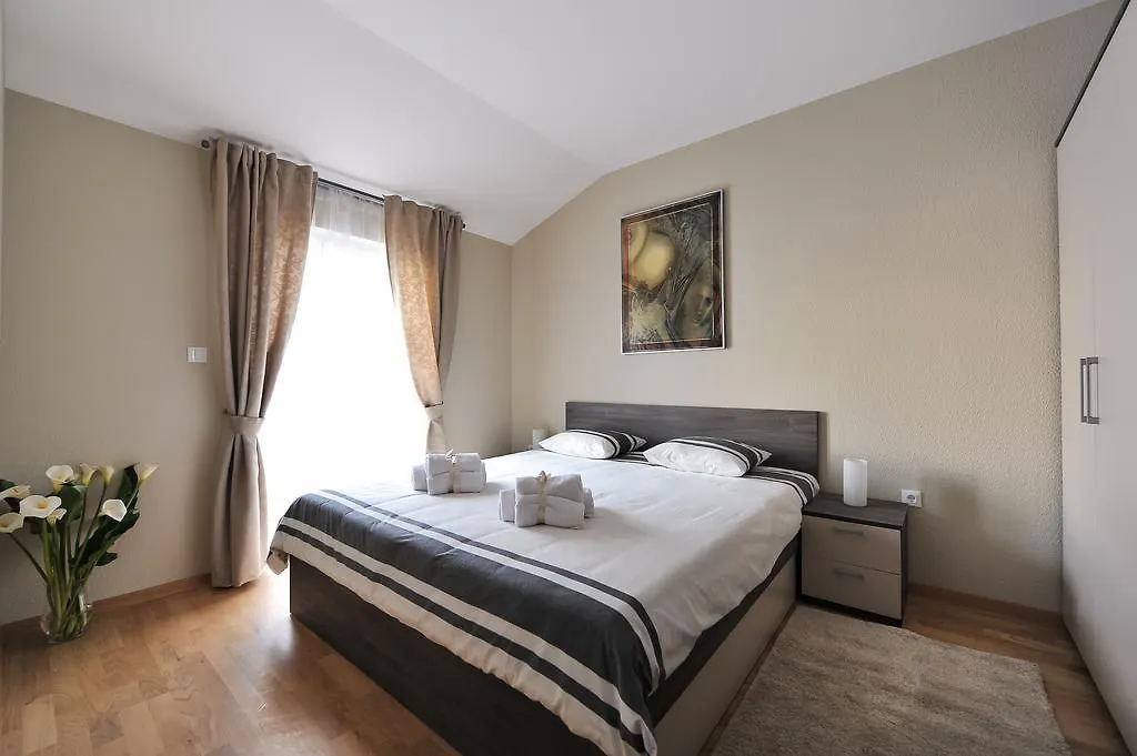 Apartmani Peric Meka Draga 奥布罗瓦茨 克罗地亚